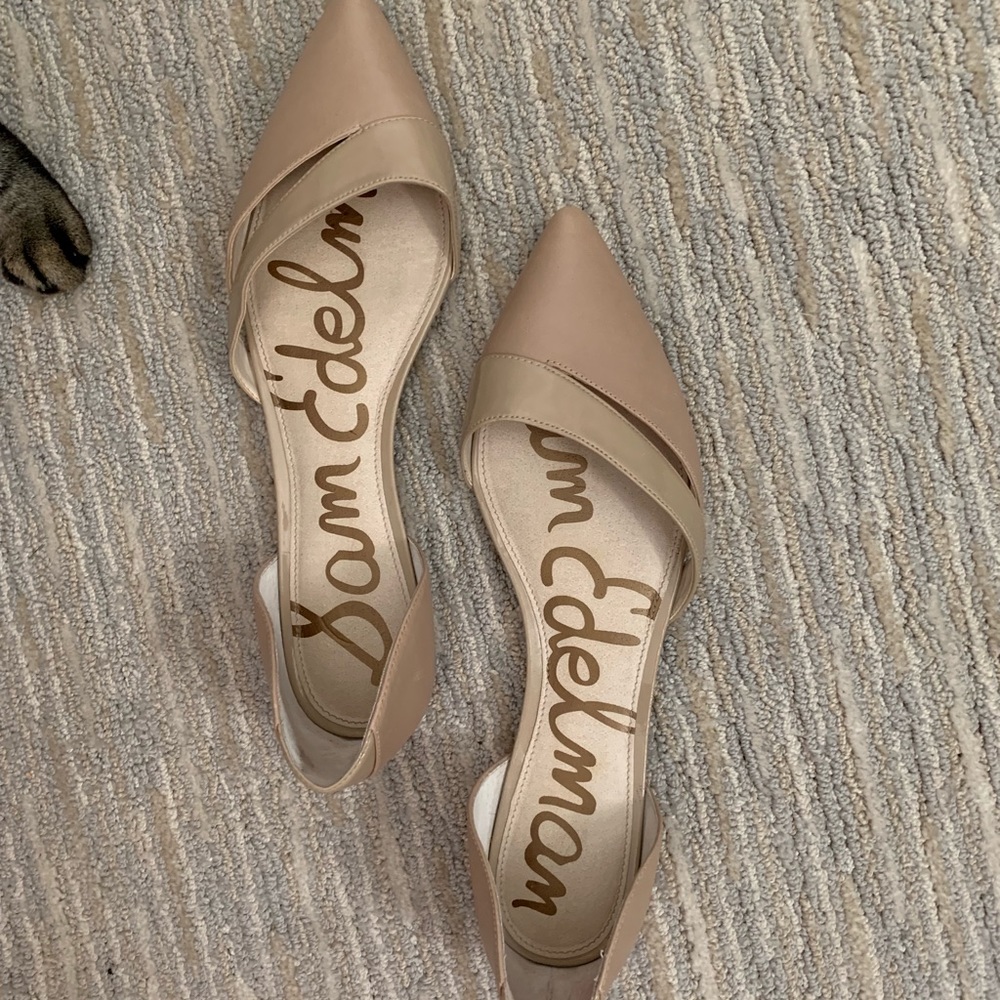 Cream flats